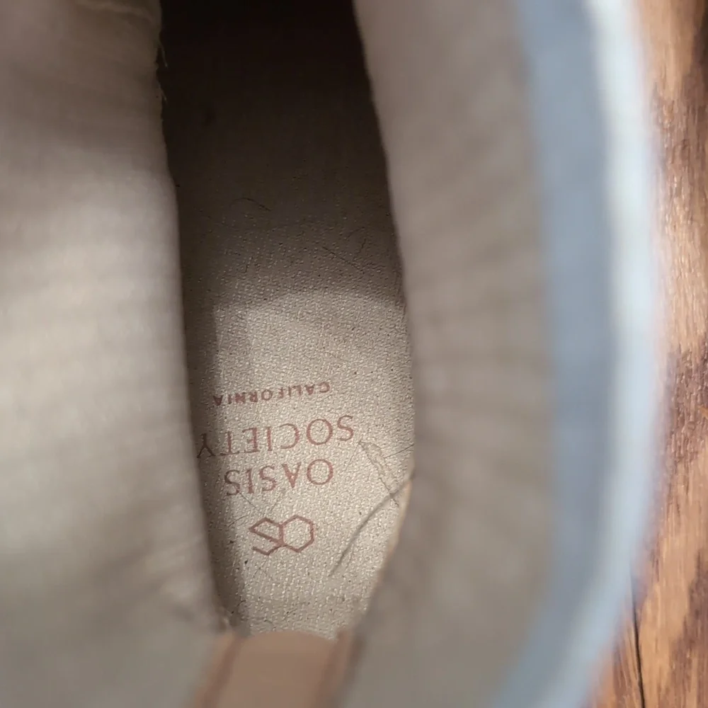 Oasis Society Blond Leather Chelsea Boots - Picture 9 of 10